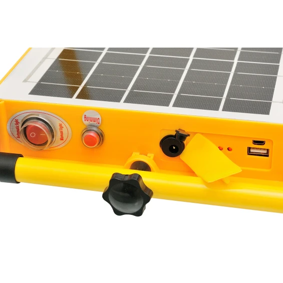 Світлодіодний прожектор Luxel переносний автономний із сонячною панеллю 50W IP65 (SFLP-50)