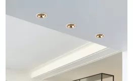 Що краще — люстра або точкові світильники